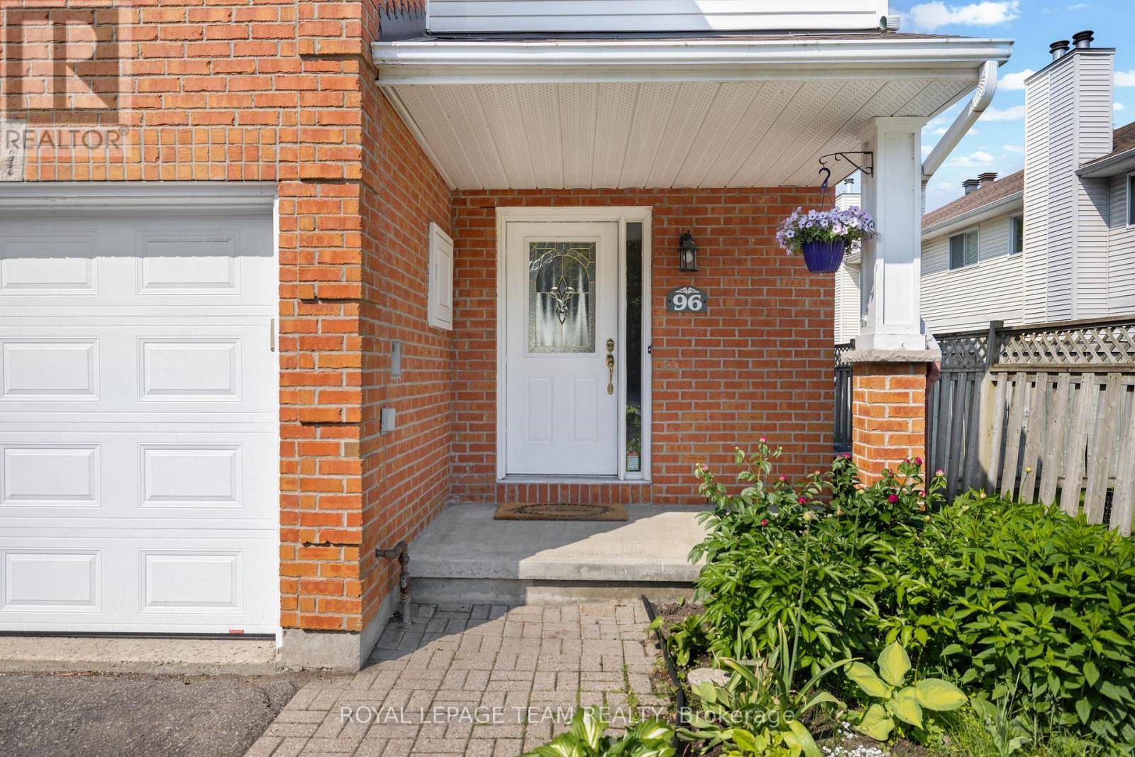 Ottawa, ON K1T3P1,96 ROYAL OAK COURT