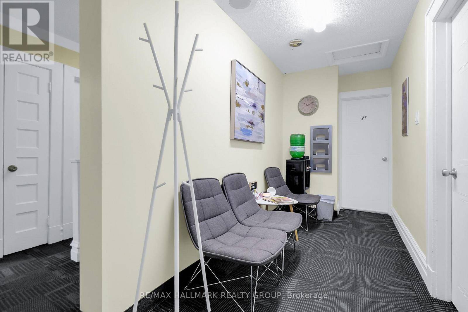 Ottawa, ON K1R5P2,563 Gladstone AVE #22