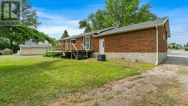Belleville (belleville Ward), ON K8P1B6,507 DUNDAS STREET W