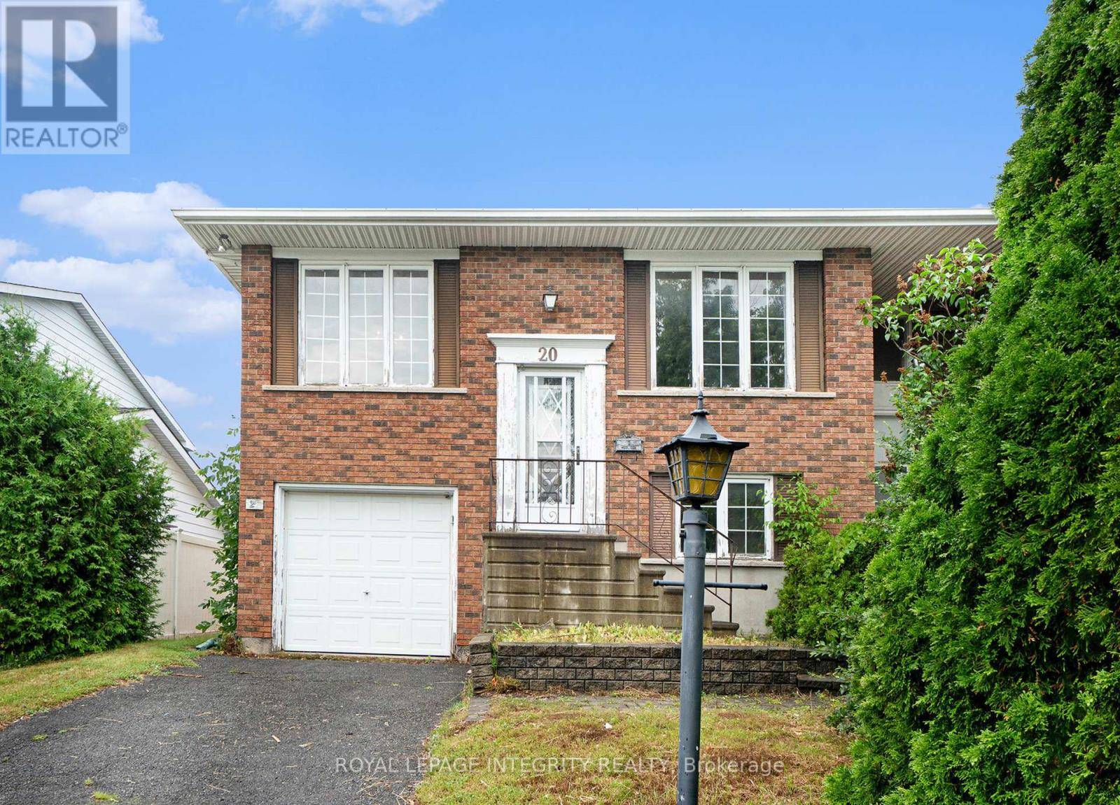 Ottawa, ON K2G3X2,20 BENTWORTH CRESCENT
