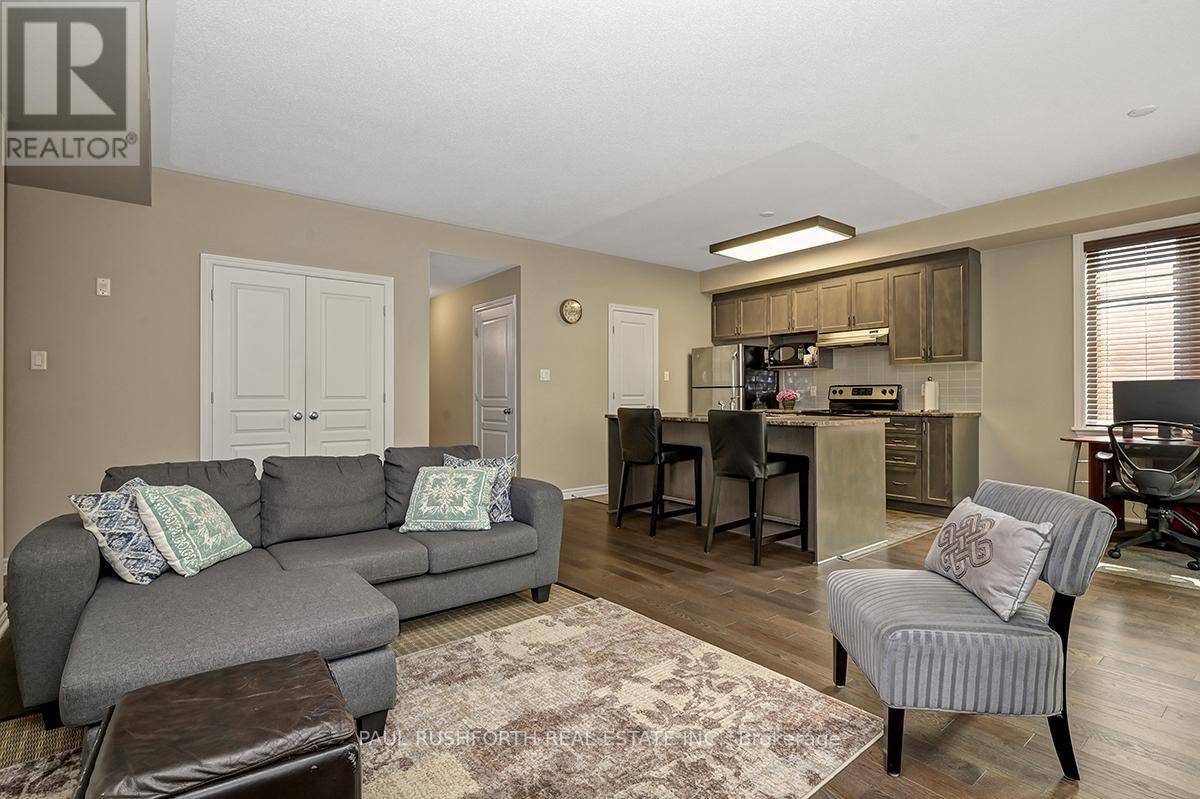 Ottawa, ON K2J2T3,21 Tadley Private #F