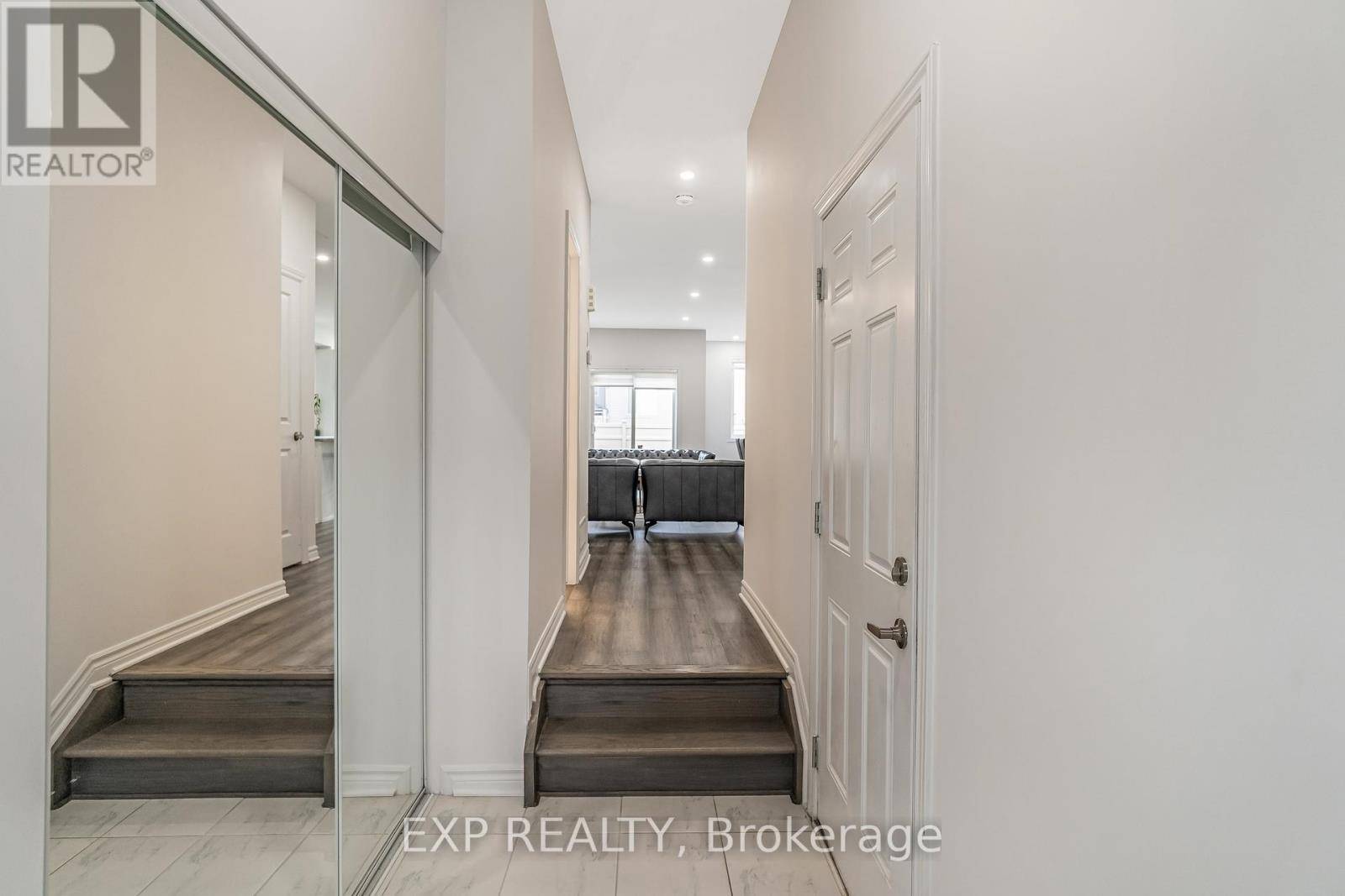 Ottawa, ON K1X0G7,76 RALLIDALE STREET