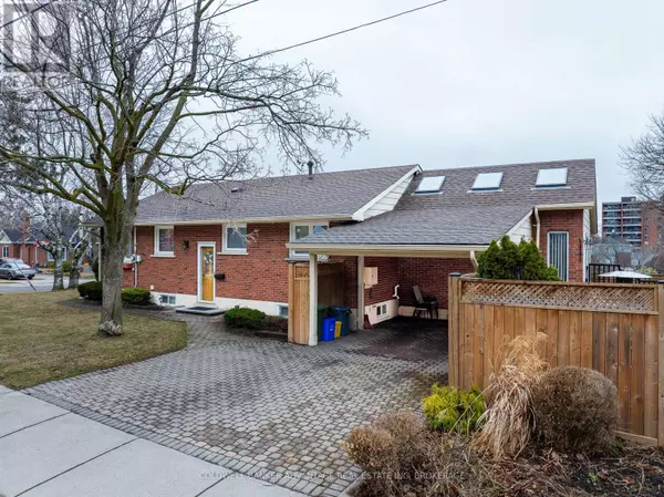 Hamilton (stoney Creek), ON L8G1R9,17 WARDROPE AVENUE