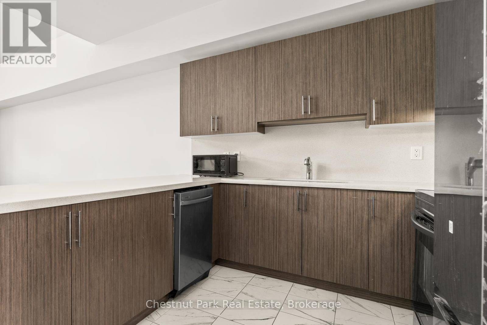 Bracebridge (monck (bracebridge)), ON P1L0N5,6 TURNBERRY COURT