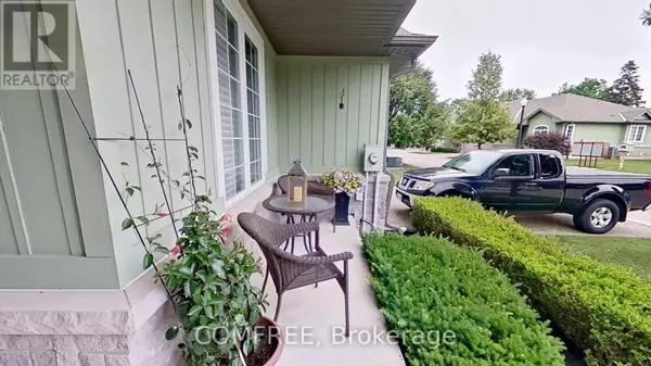 South Huron (stephen), ON N0M1T0,23 Oakwood Links LN #23