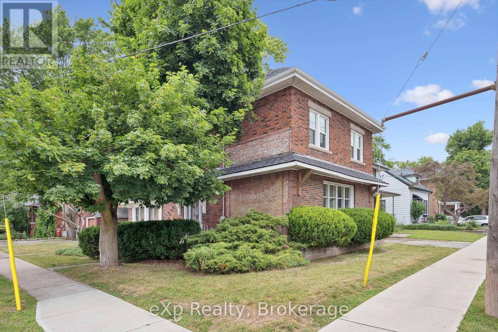 Guelph (st. Patrick's Ward), ON N1E5T8,120 JOHNSTON STREET