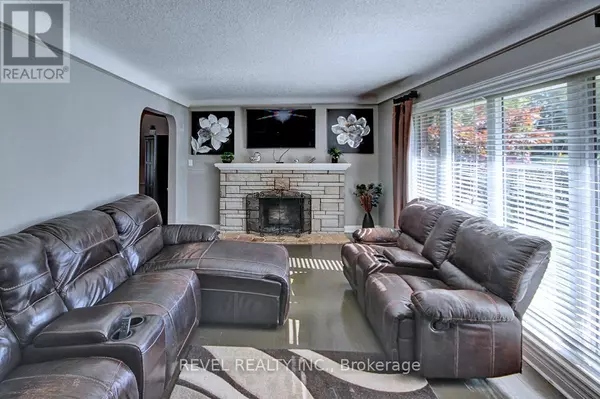 London South (south B), ON N6K2E5,1341 BYRON BASELINE ROAD