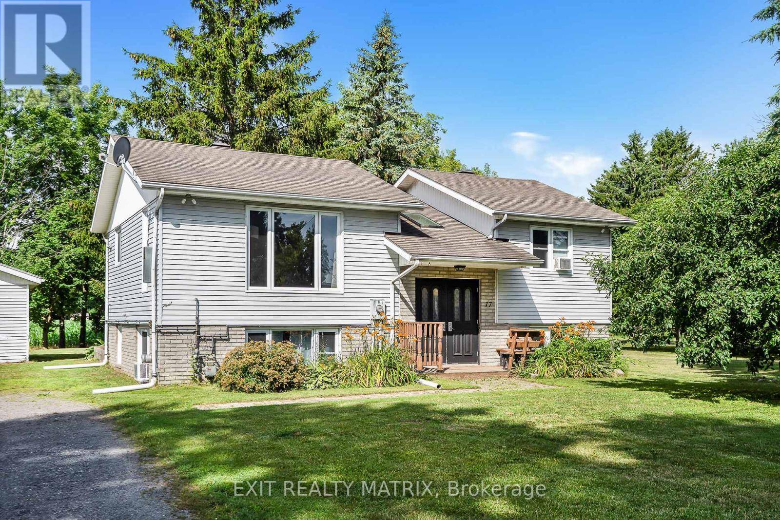 North Stormont, ON K0C1K0,17 CASSELMAN STREET