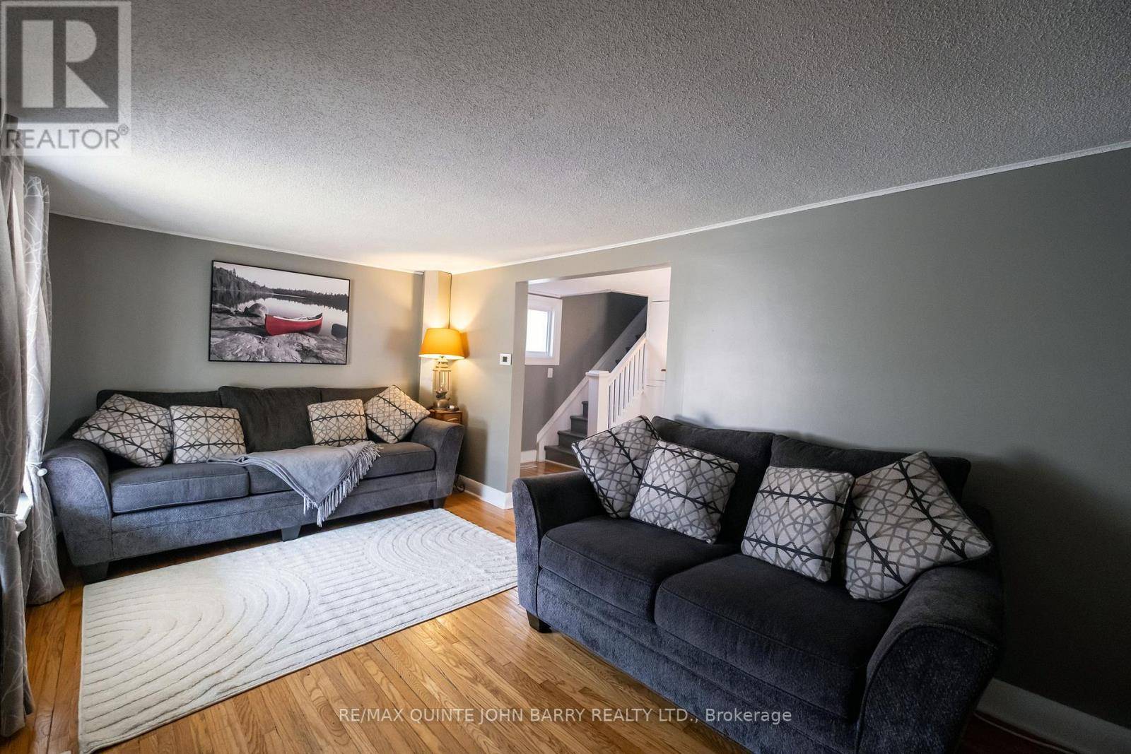 Quinte West (trenton Ward), ON K8V2W8,17 JAMES STREET