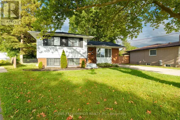7010 WHITMAN AVENUE, Niagara Falls (arad/fallsview), ON L2G5B6