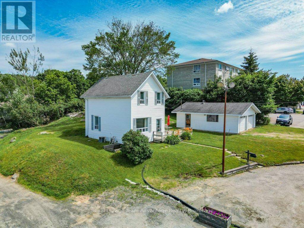 Parry Sound, ON P2A2L7,76 BOWES STREET