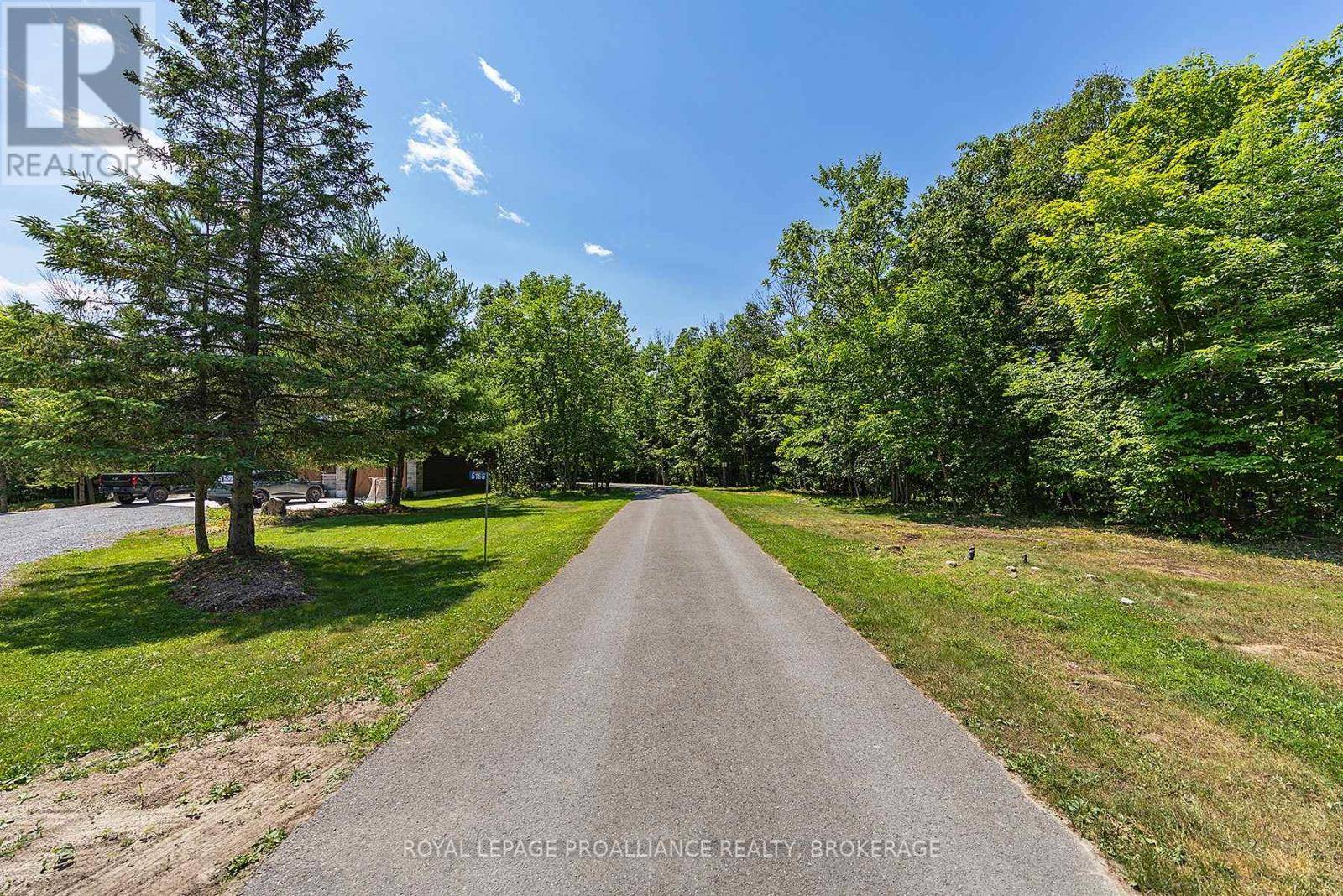 Frontenac (frontenac South), ON K0H2L0,5165 VALLEY LANE
