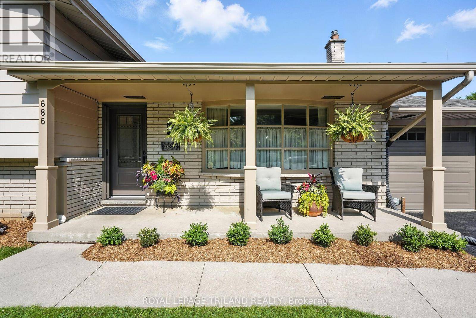 London North (north H), ON N5X1W6,686 ALGOMA PLACE