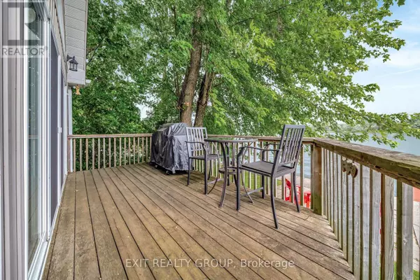 Quinte West (murray Ward), ON K0K2C0,8 ROSE STREET