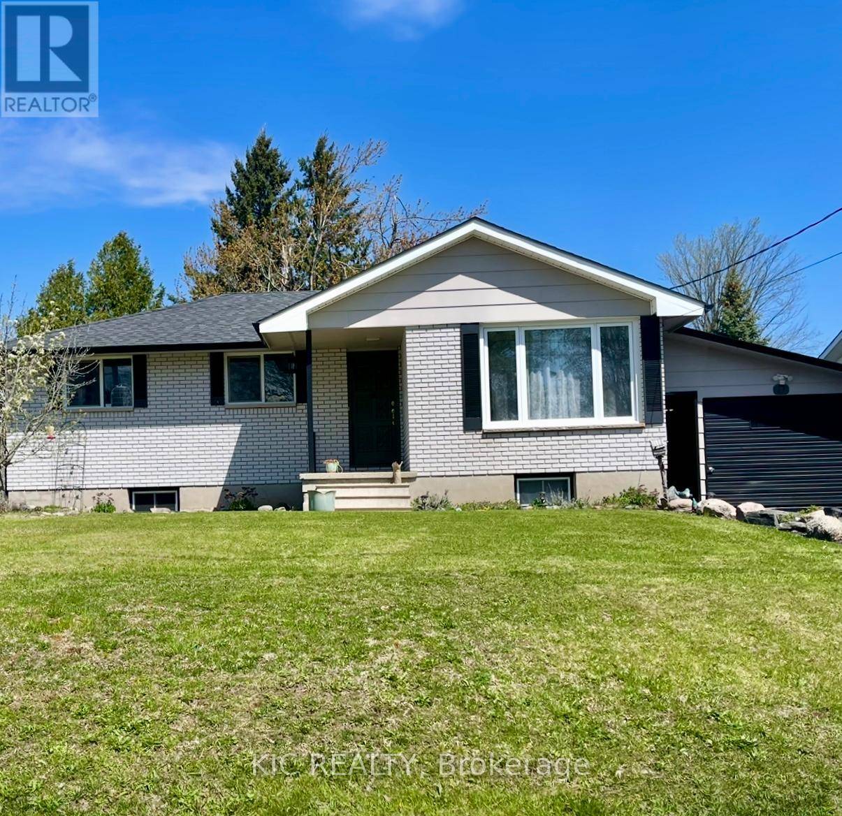 Havelock-belmont-methuen (havelock), ON K0L1Z0,11 MCLEAN AVENUE