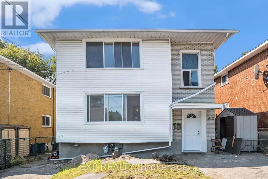 910 WATSON STREET, Ottawa, ON K2B6B9