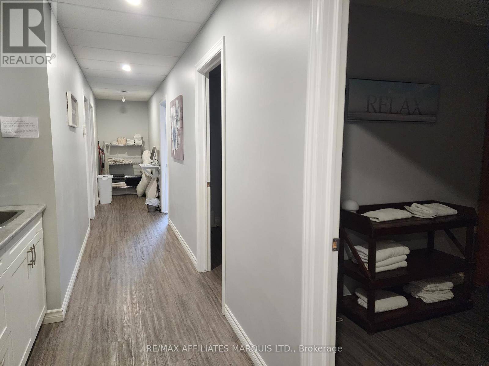 Cornwall, ON K6H3H2,102 SYDNEY STREET