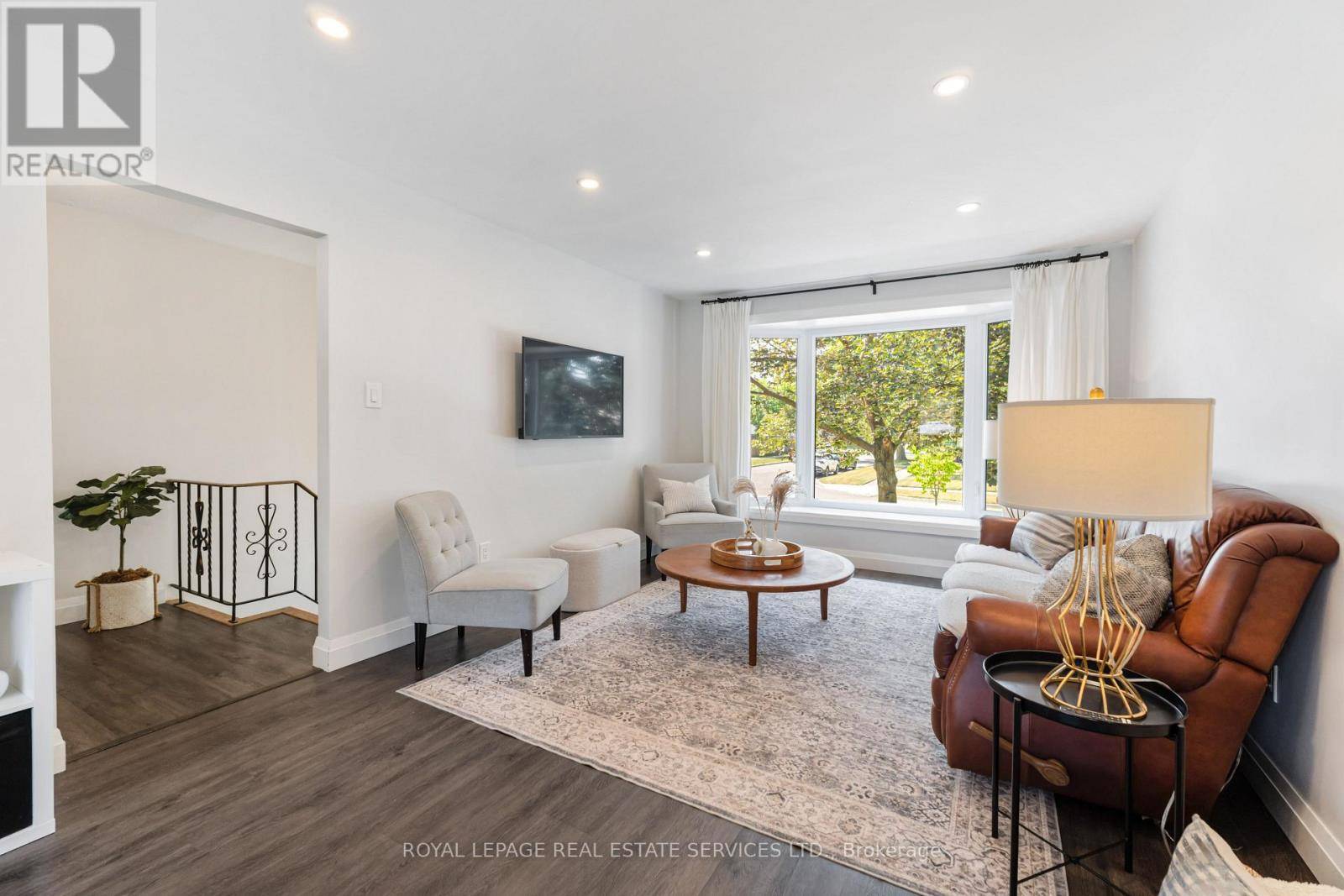 Hamilton (stoney Creek), ON L8E3C8,11 ASHWOOD COURT