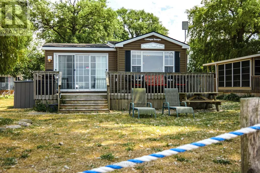 13 BEACH VIEW LANE - 486 COUNTY ROAD 18, Prince Edward County (athol Ward), ON K0K1P0