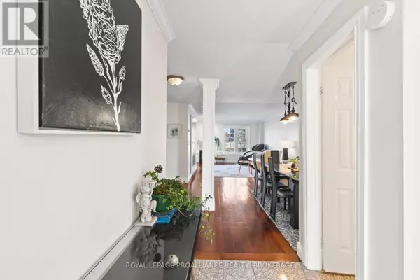 Kingston (central City West), ON K7M8J1,1098 King ST West #29