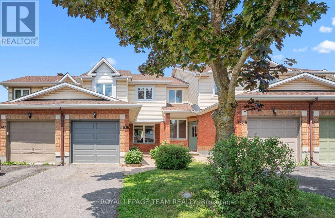 3838 CROWSNEST AVENUE, Ottawa, ON K1V1K4