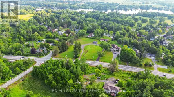 Ottawa, ON K4M0E2,4003 RIDEAU VALLEY DRIVE N