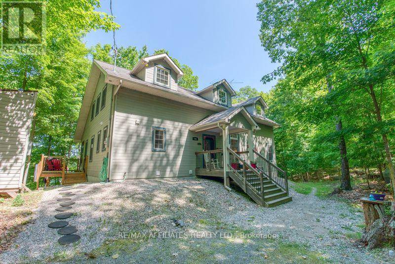 200 WALNUT POINT ROAD, Rideau Lakes, ON K0G1E0