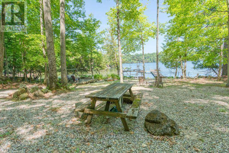 Rideau Lakes, ON K0G1E0,200 WALNUT POINT ROAD