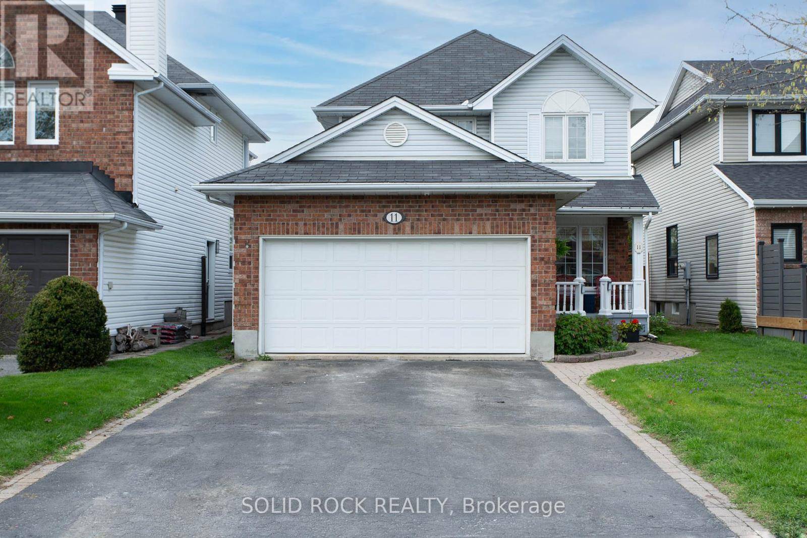 Ottawa, ON K2J4G1,11 ROYAL FIELD CRESCENT