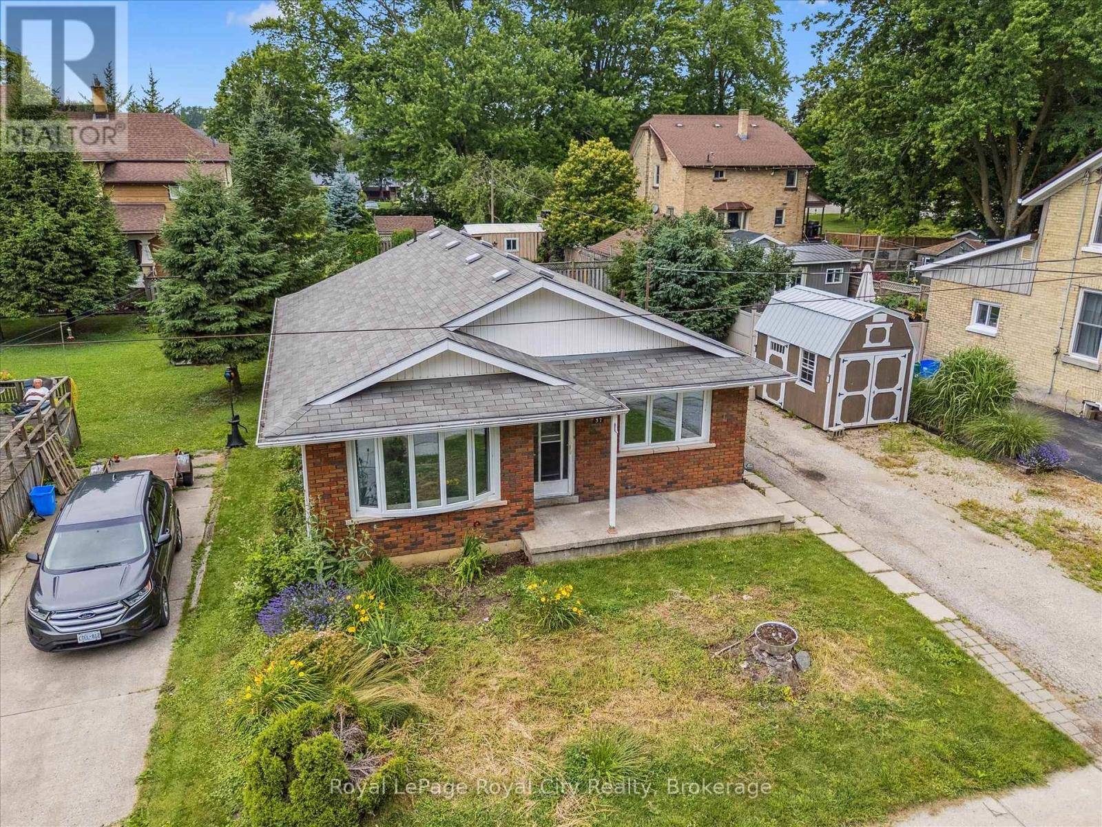 Minto, ON N0G1Z0,37 MARKLANE STREET