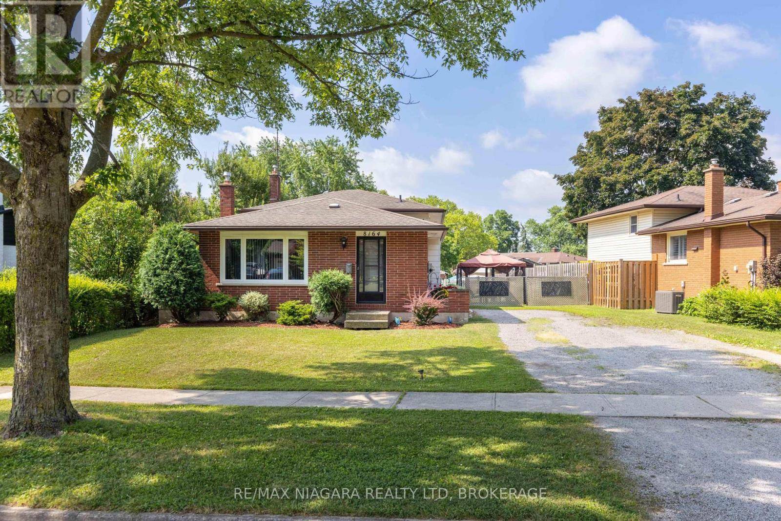 8164 NIVEN STREET, Niagara Falls (ascot), ON L2H2C1