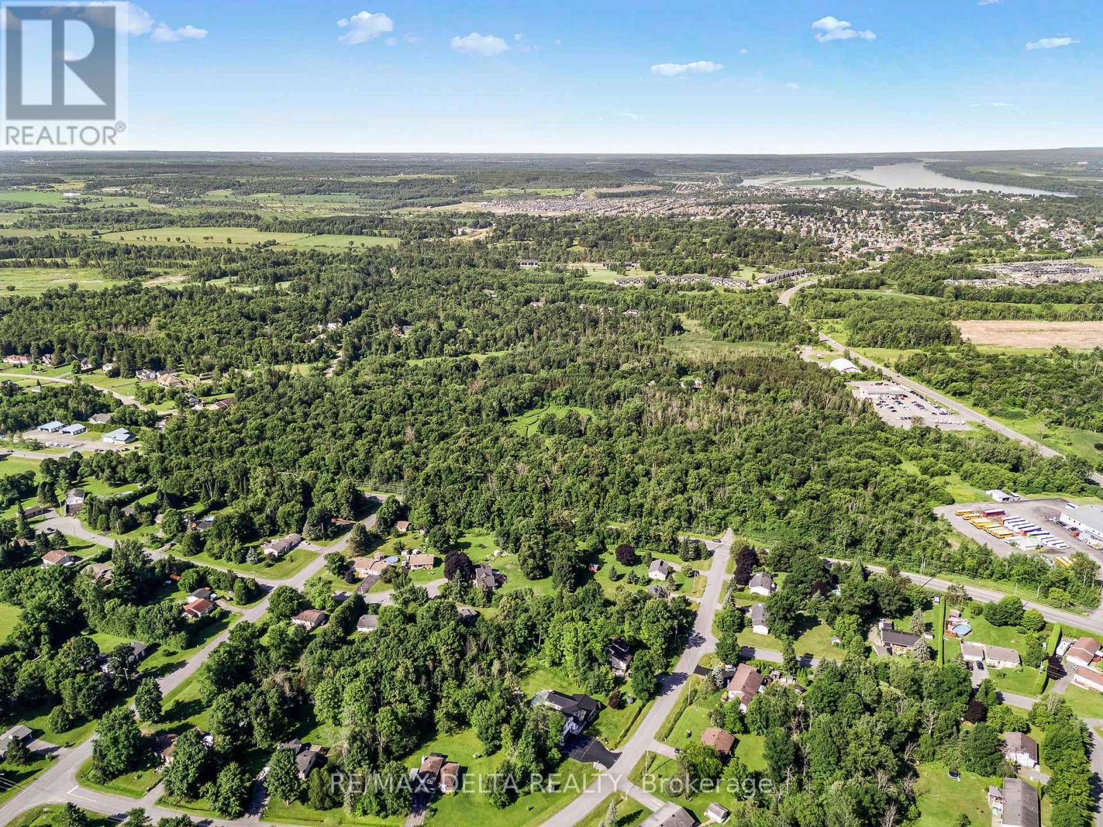 Clarence-rockland, ON K4K1K7,PT LT 18 CON 1 STREET