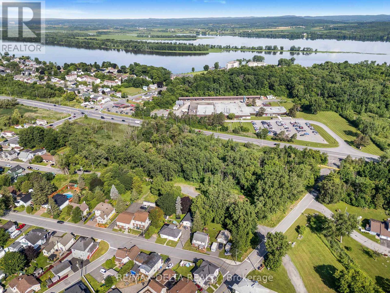 Clarence-rockland, ON K4K1J1,125 EDWARDS STREET