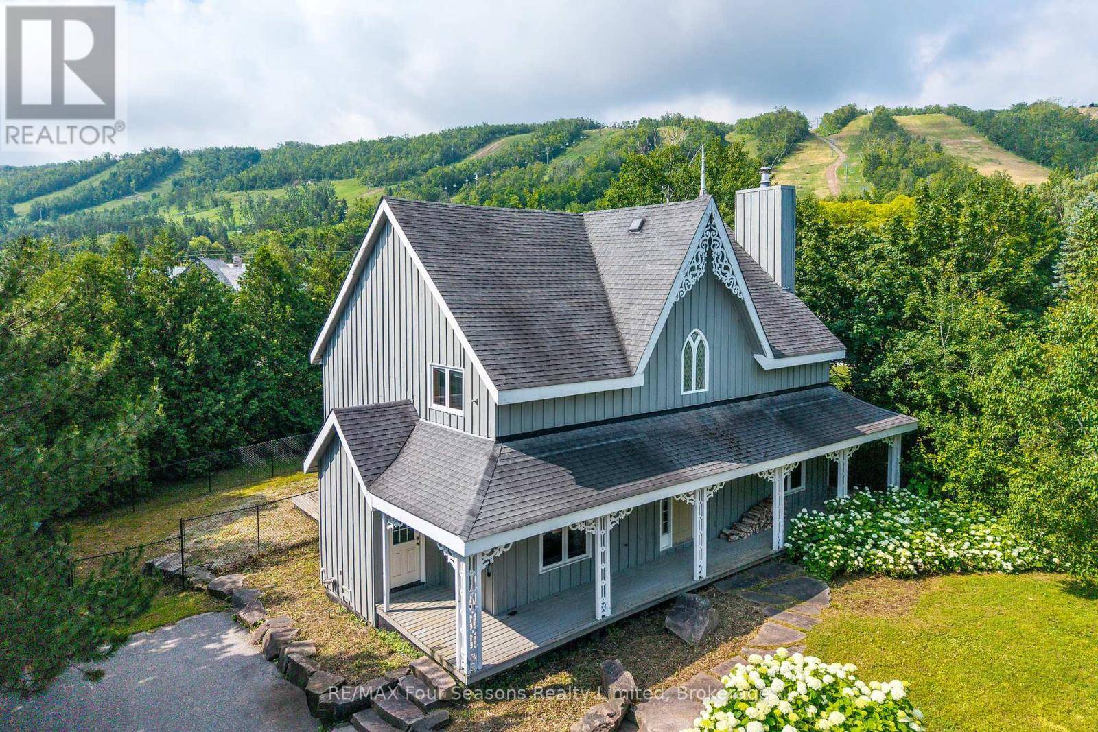 127 WYANDOT COURT, Blue Mountains, ON L9Y0S4
