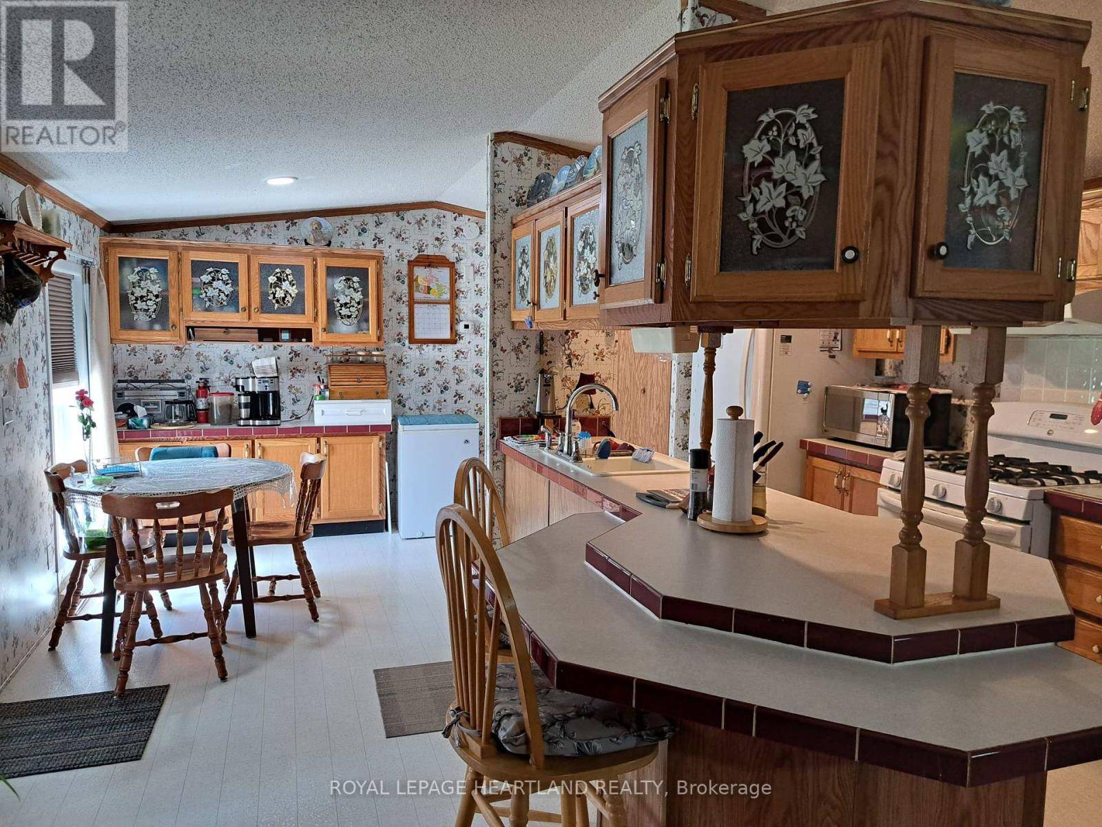 South Huron (stephen Twp), ON N0M1W0,39461 Dashwood RD #8