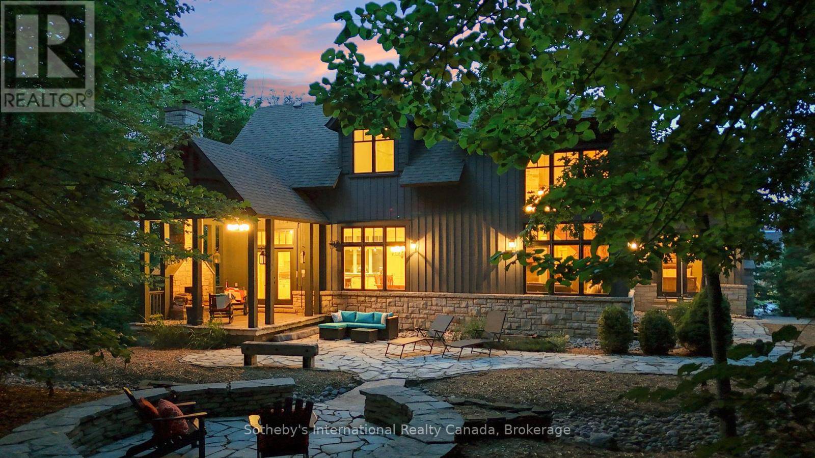 Blue Mountains, ON L9Y0T3,108 HEMLOCK COURT