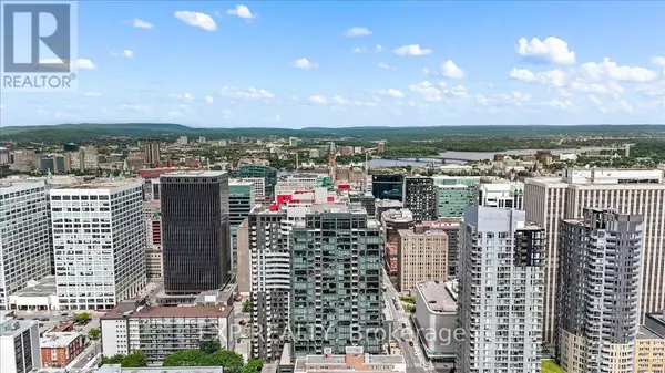 Ottawa, ON K2P1P5,180 Metcalfe ST #2806