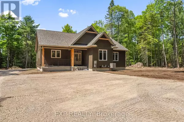 Madawaska Valley, ON K0J1B0,747 LAKEWOODS DRIVE