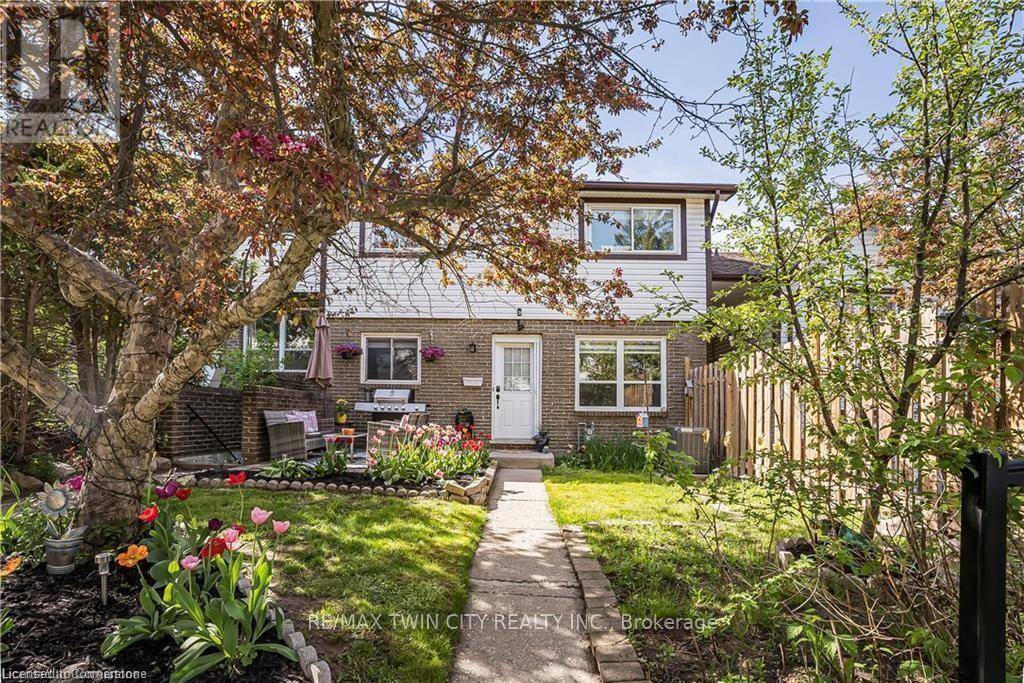 391 Pioneer DR #3, Kitchener, ON N2P1L8