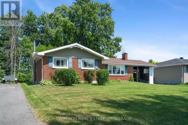 Cornwall, ON K6H5W8,523 LYNWOOD DRIVE