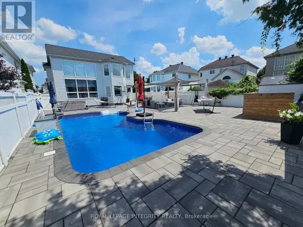 Ottawa, ON K2J4Y3,4 BRACEWOOD WAY