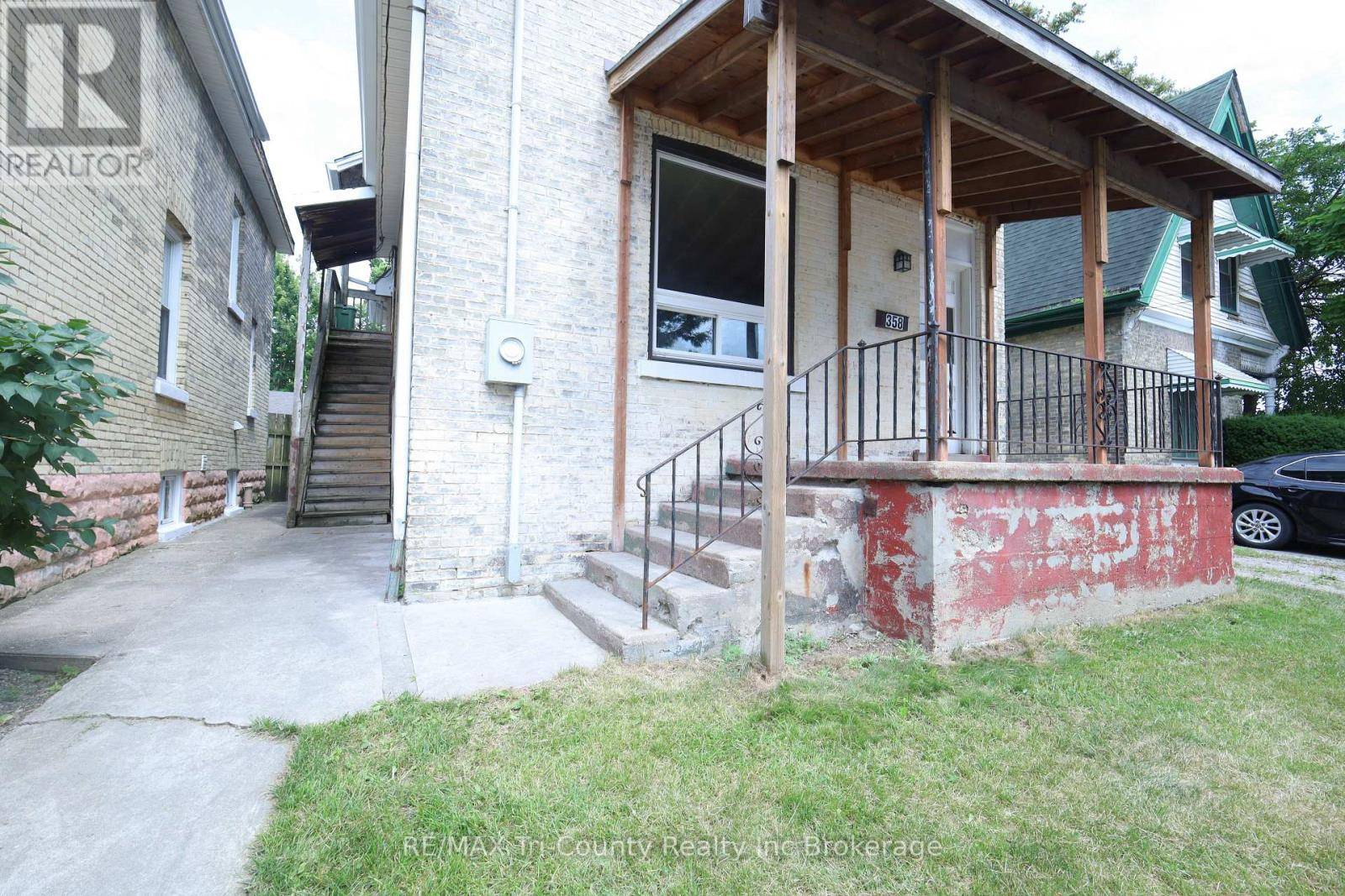 London East, ON N5W3T1,358 GLEBE STREET E
