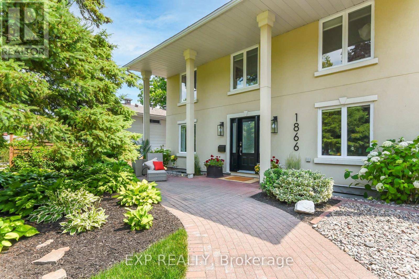 1866 BEATTIE AVENUE, Ottawa, ON K1H5R8