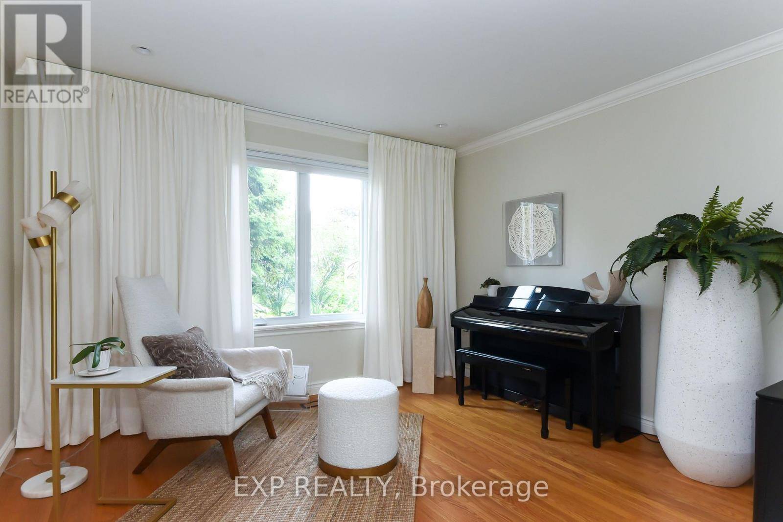 Ottawa, ON K1H5R8,1866 BEATTIE AVENUE
