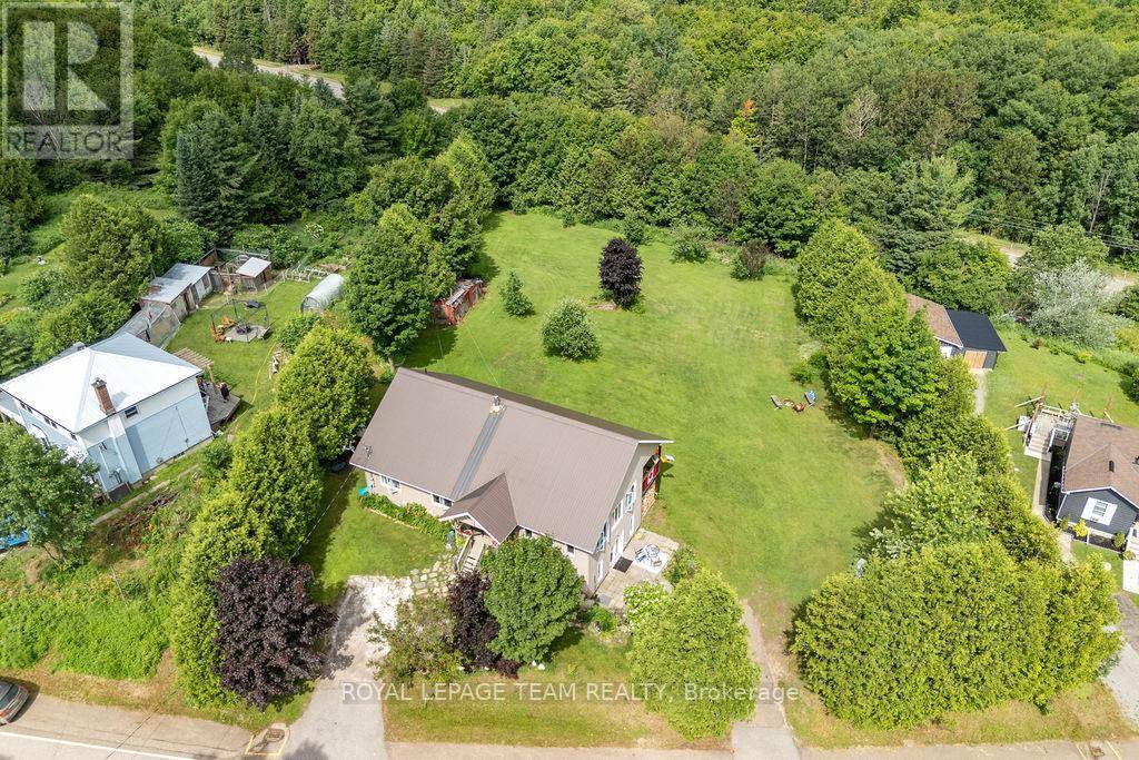 23 ALGONQUIN ROAD, Bonnechere Valley, ON K0J1W0