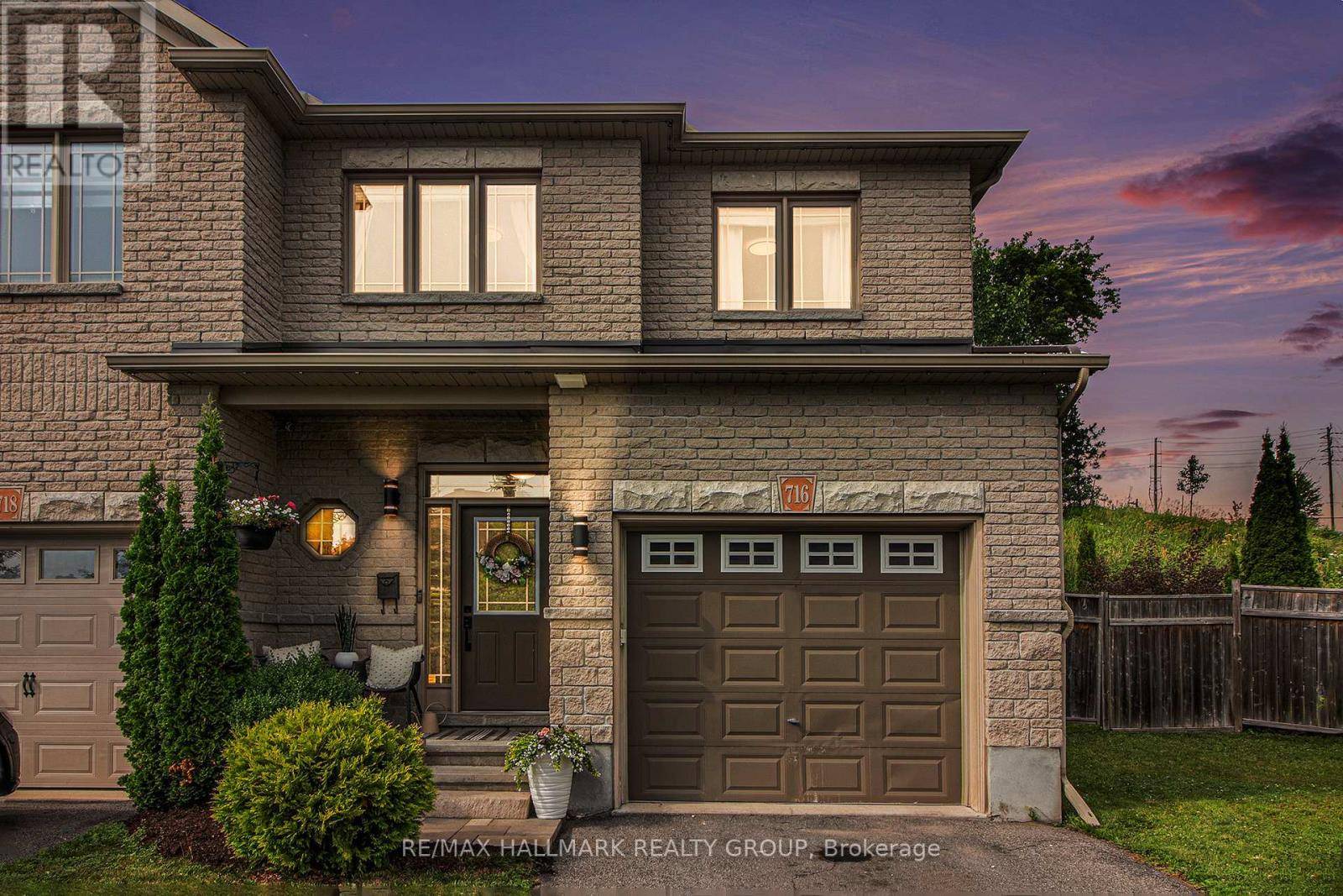 716 PERCIFOR WAY, Ottawa, ON K1W0E4