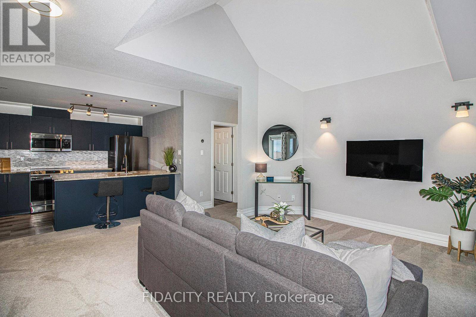 Ottawa, ON K2J5V1,139 Harthill WAY #K