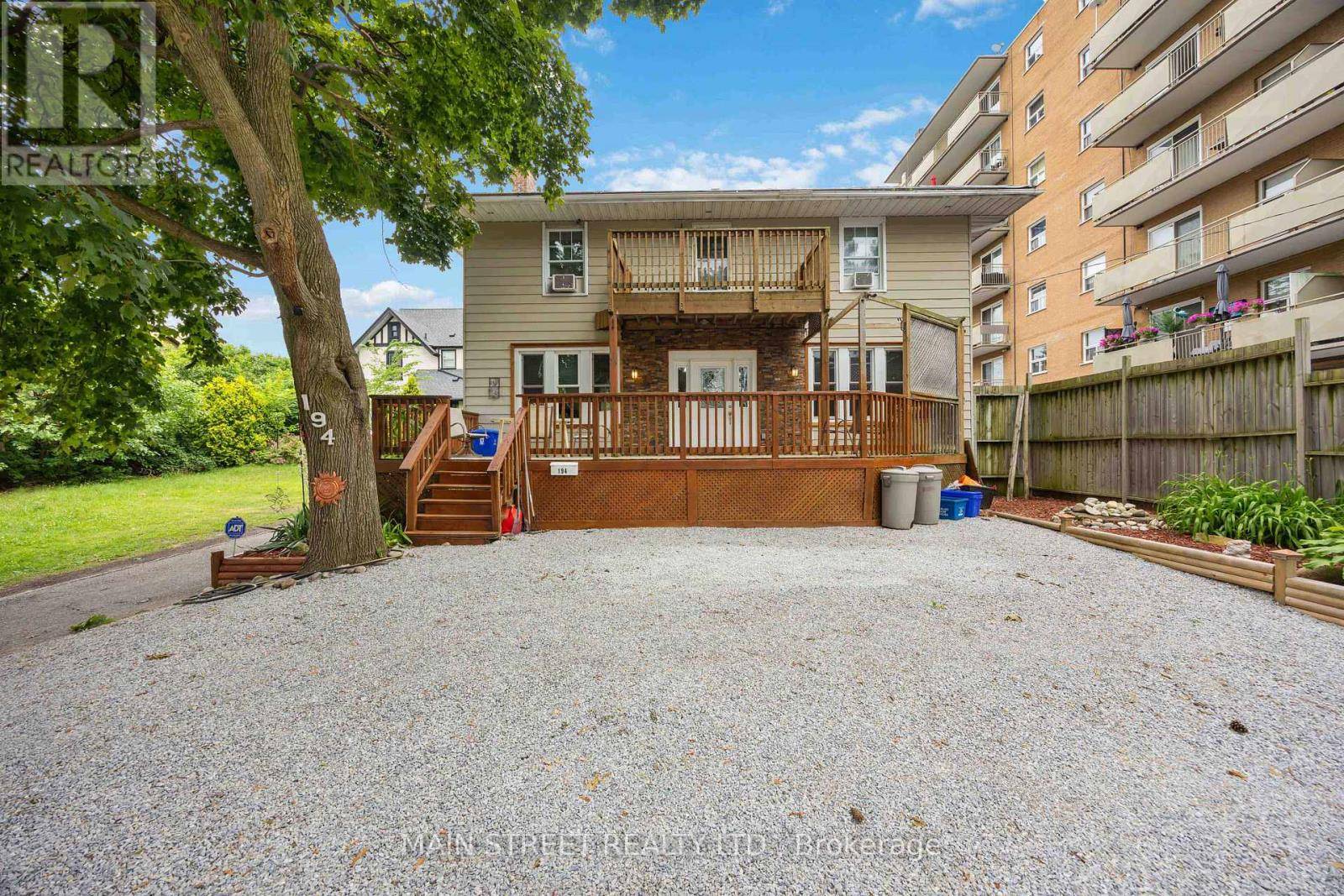 194 LONDON ROAD, Sarnia, ON N7T4V5