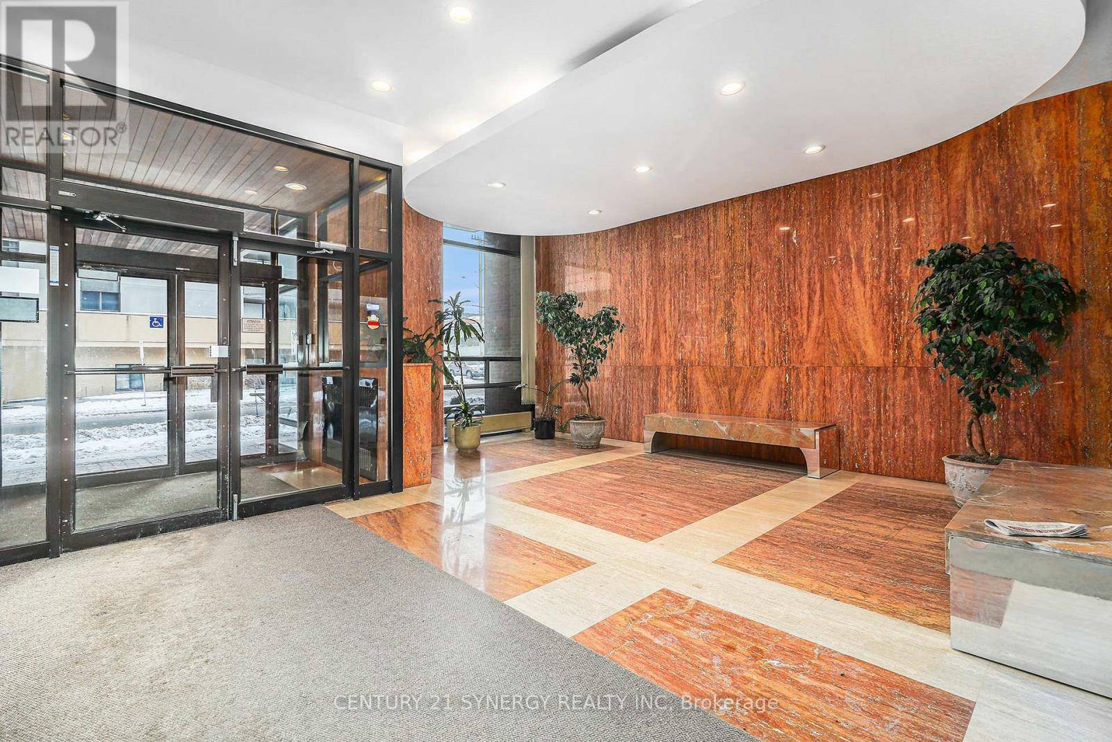 Ottawa, ON K1R7X1,475 Laurier AVE West #405