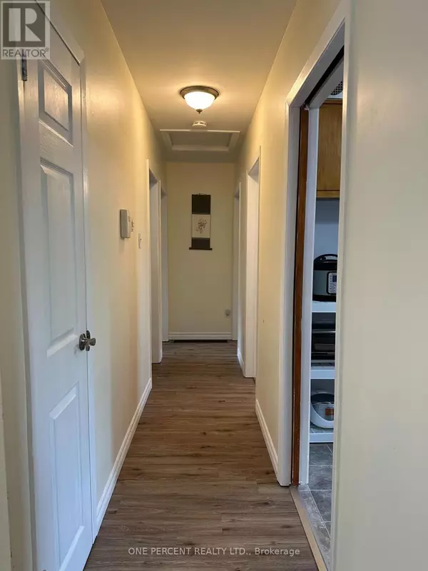 London East (east D), ON N5V2J9,25 HAWKESBURY AVENUE